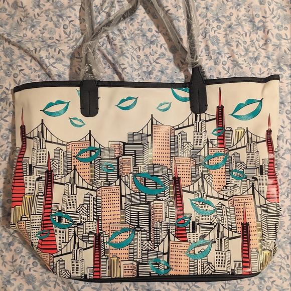 NWT Benefit Cosmetics Tote Bag - Picture 4 of 5